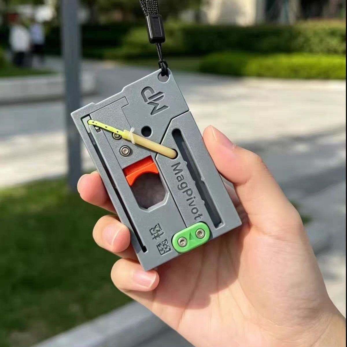 MagaPivot Card Slingshot Porta - Outdoor Adventure Game recension och pris
