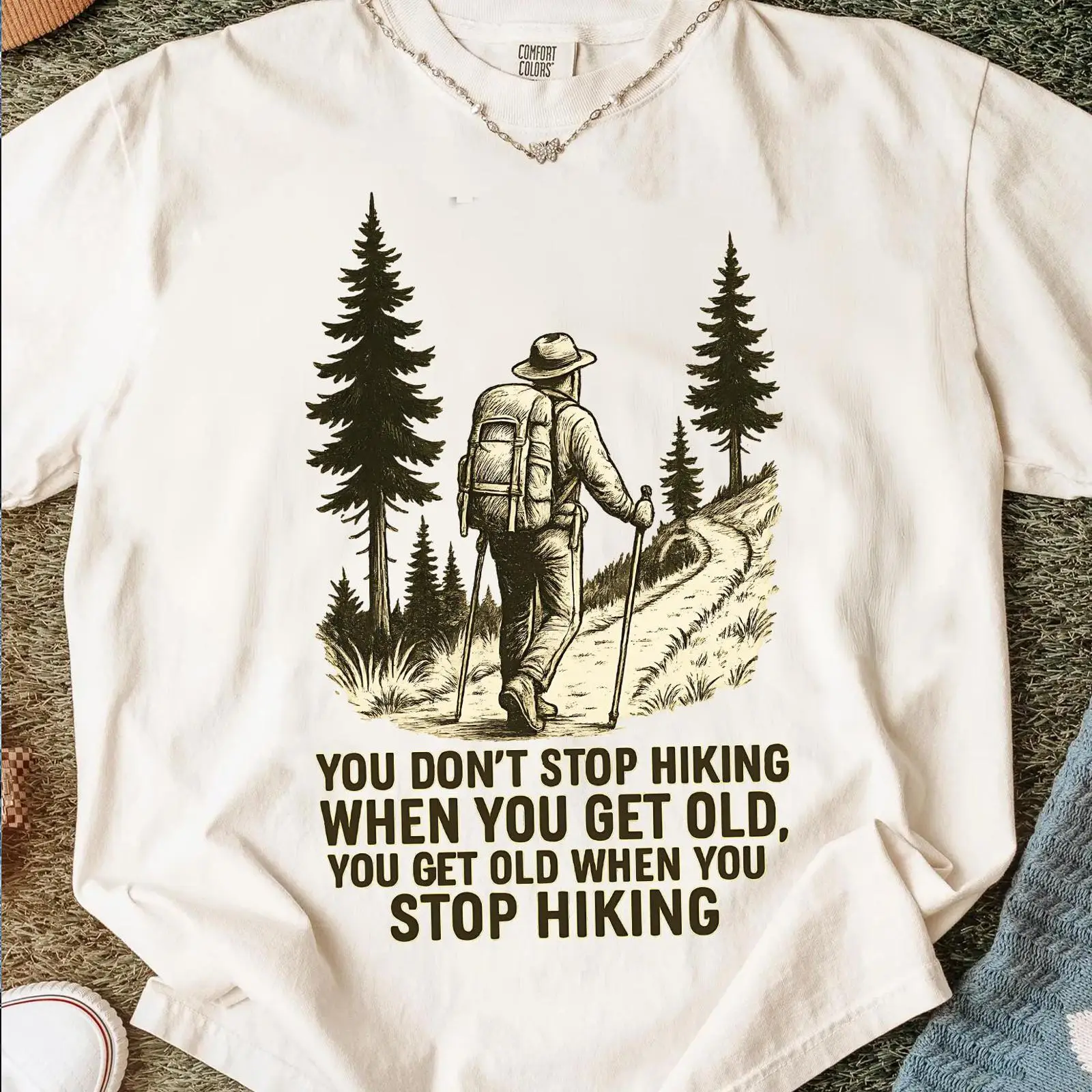 You Don't Stop Hiking When Get - Outdoor Adventure Quotes recension och pris